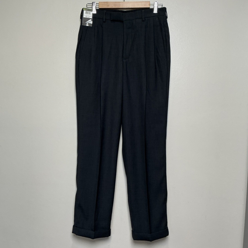 Claiborne Men's Straight Fit Pleated Dress Pants 30x30 Gray No Iron NWT
